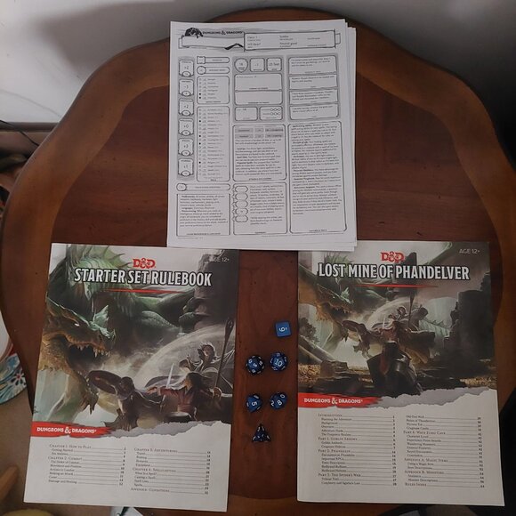Wizards of the Coast D & D Dungeons & Dragons Starter Set 2014 - Picture 3 of 12